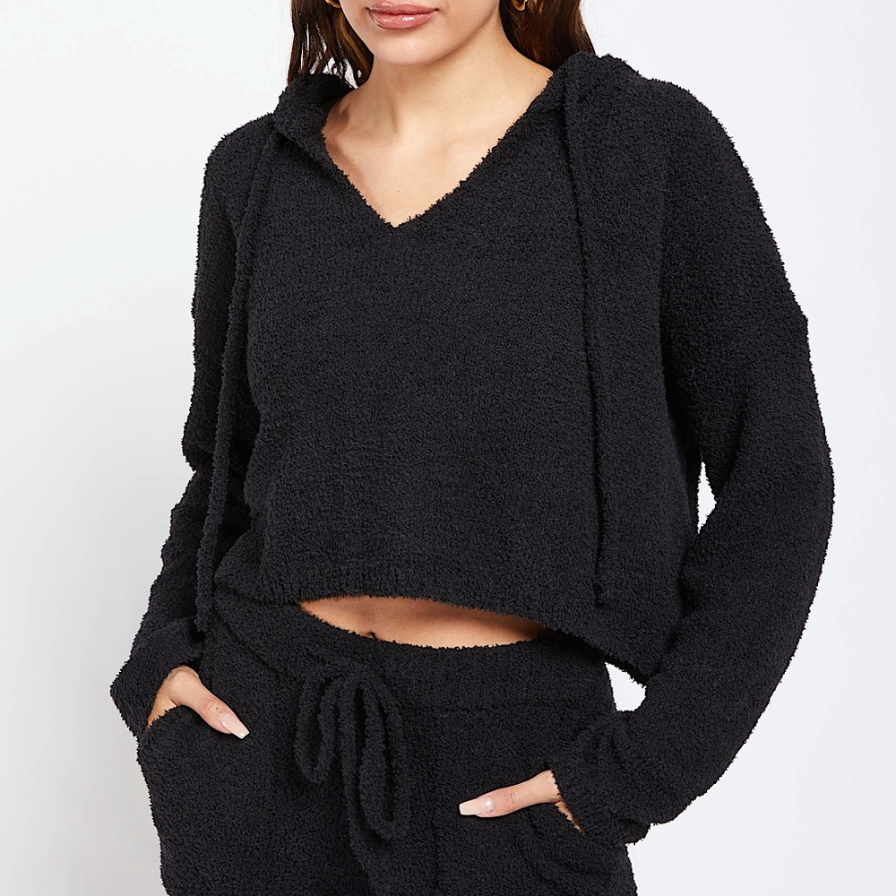 NIA THE BRAND || Notched Hooded Sweater in Black - SZ Small